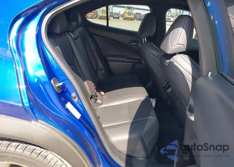 2019 Lexus Ux 200 F Sport z USA, uszkodzony, nr VIN JTHY3JBH7K2012655